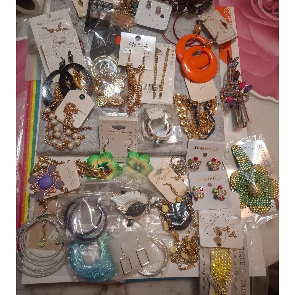 Jewelry - Picture 2 of 6